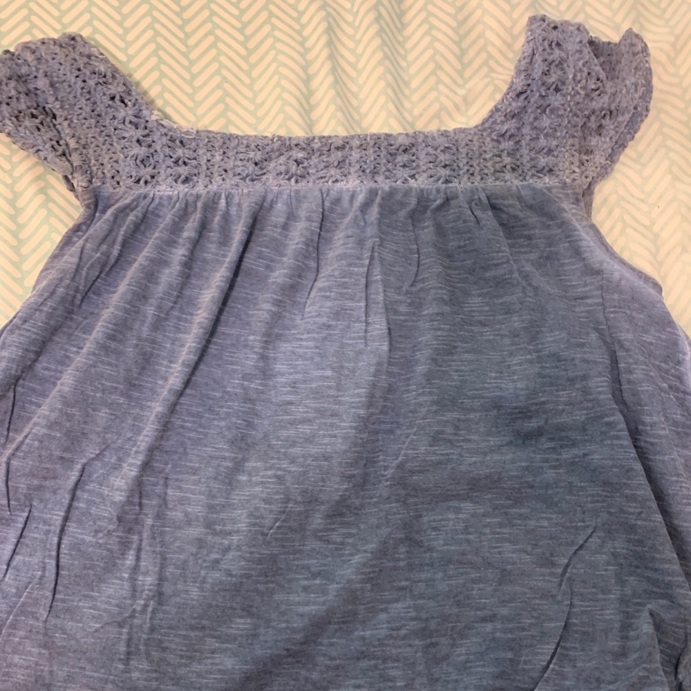 Blue crop top